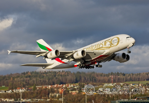 Airbus A380-861, A6-EEX